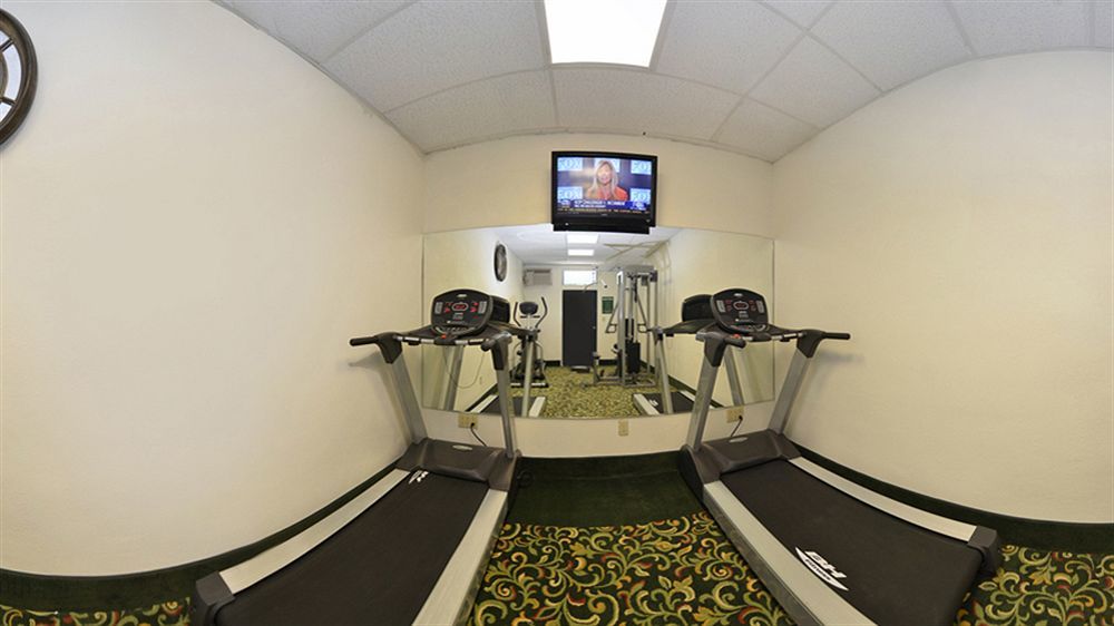 Super 8 By Wyndham Circle Hotel 2*